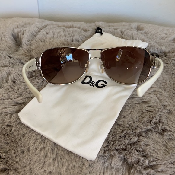 Dolce and Gabbana Sunglasses - Picture 4 of 13